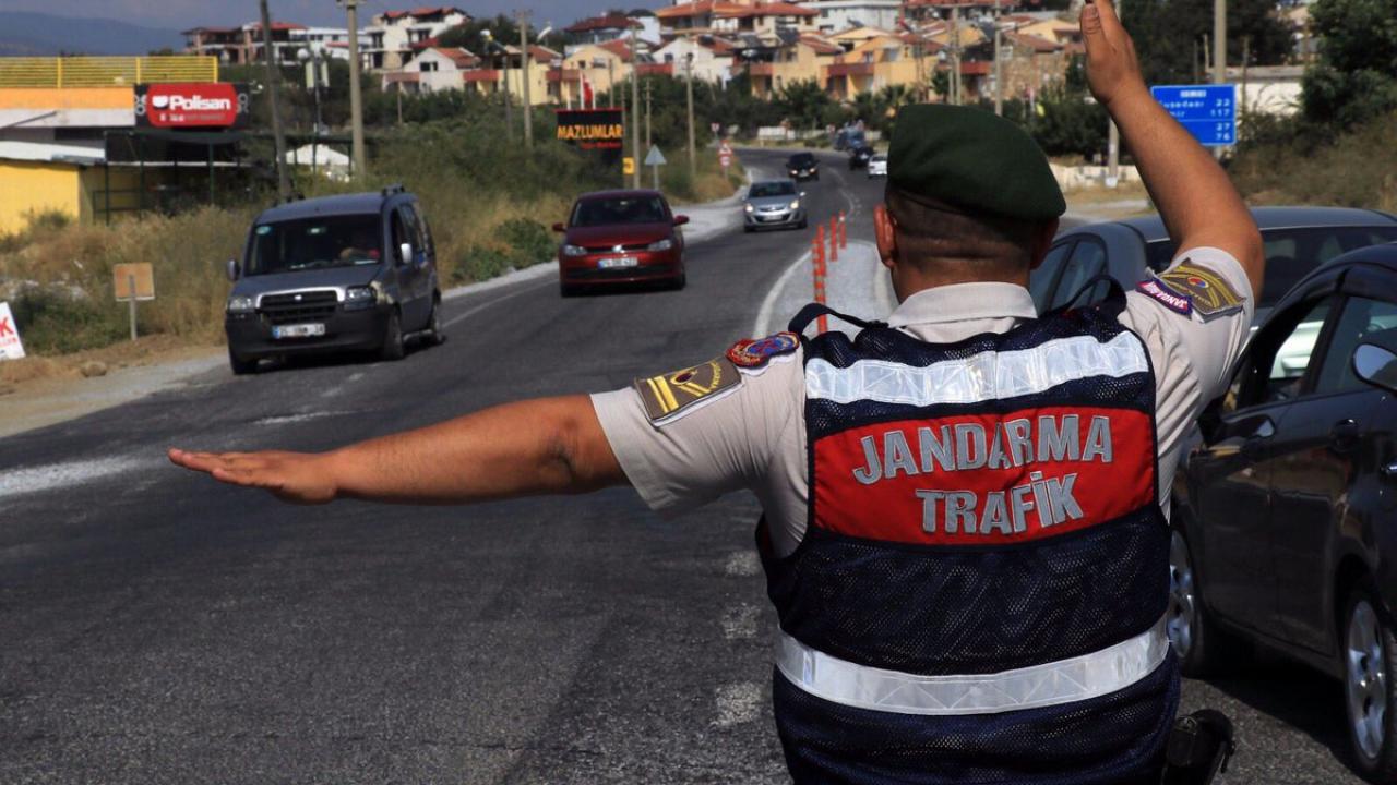 Alanya'da dur ihtarına uymadı 425 bin lira ceza kesildi