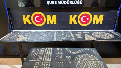 Ankara'da 6 bin 382 parça tarihi eser ele geçirildi