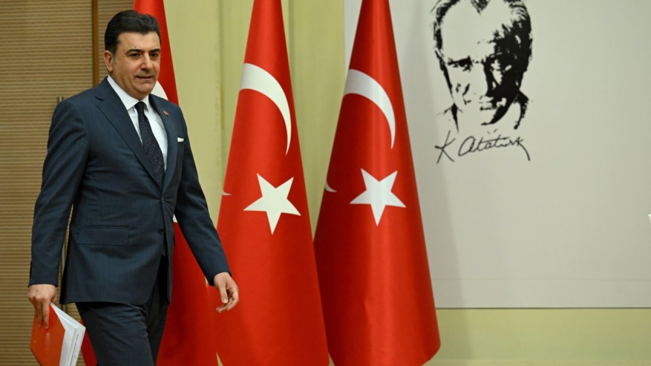 CHP Sözcüsü Emre, MYK gündemine ilişkin basın toplantısı düzenledi: