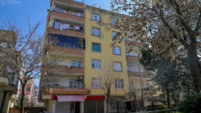 Diyarbakır'da 5 katlı bina tedbiren boşaltıldı