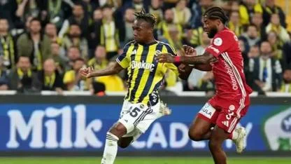 Fenerbahçe Antalya'da kayıplarda 2-2