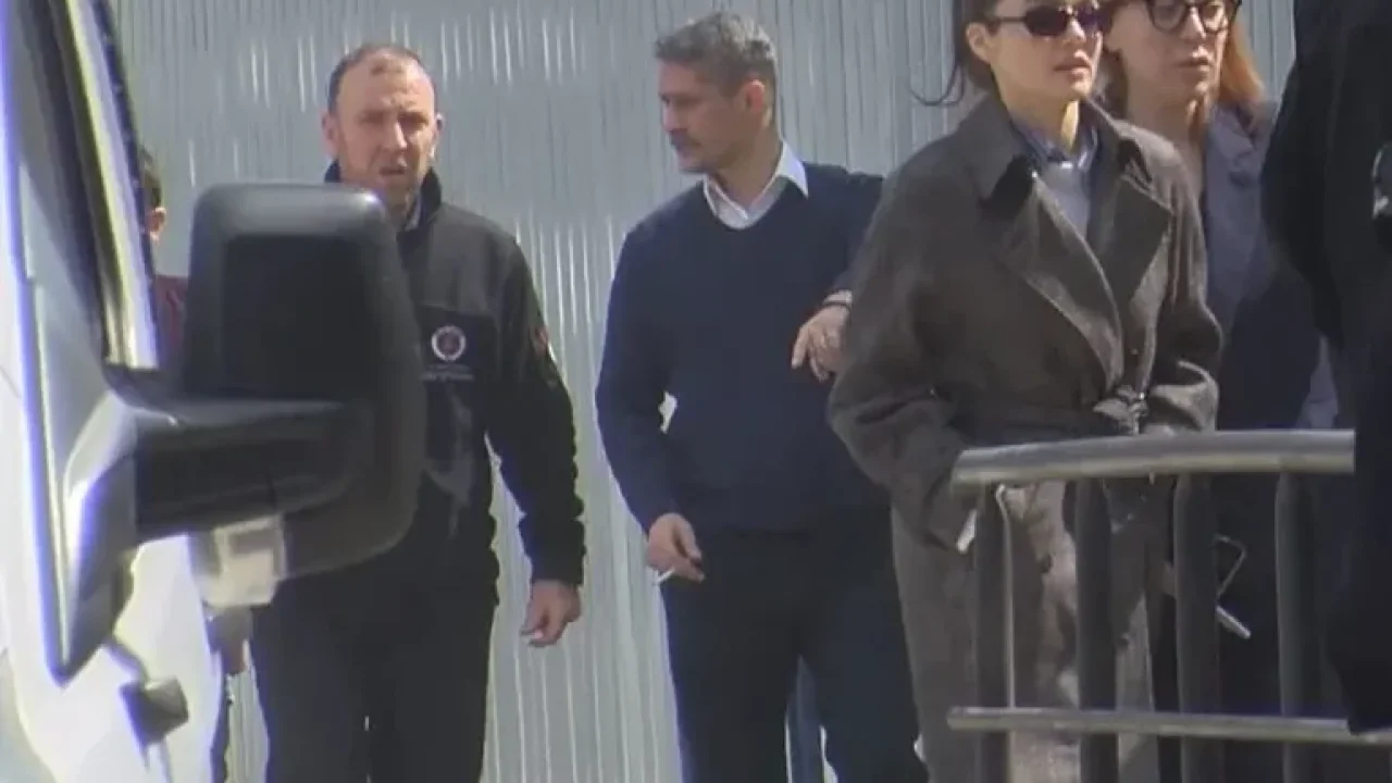 Hande Erçel Adli Tıp'tan Çıktı! Soruşturmada Gözler Şimdi Hakimlik Kararında