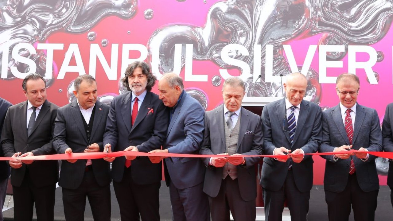 İlk kez düzenlenen İstanbul Silver Fest, Tarihi Yarımada'da ziyaretçilerine kapılarını açtı