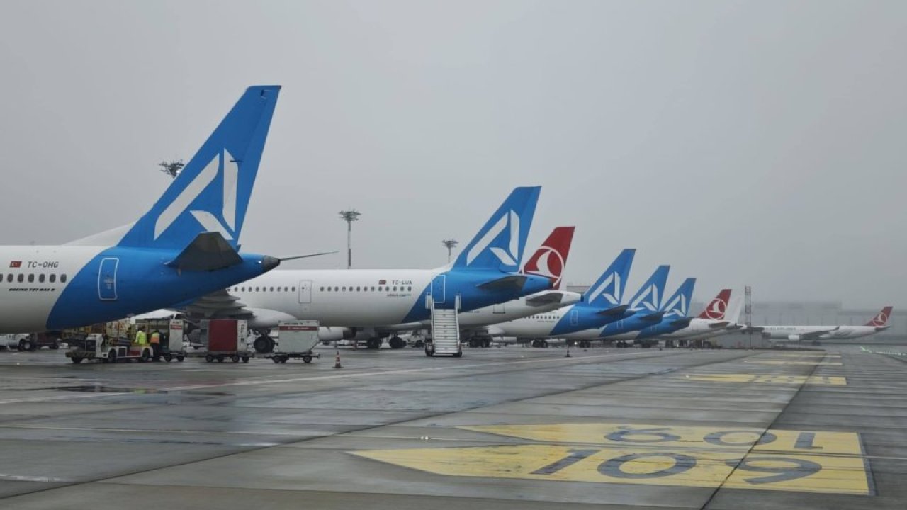 İstanbul'daki olumsuz hava koşulları hava trafiğini aksattı