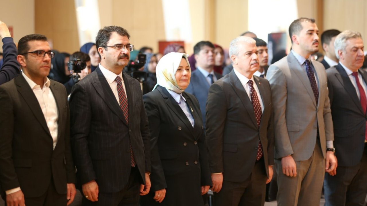 Konya'da "Öncü Okullar Öncü Şahsiyetler" programı oturumlarla sürüyor