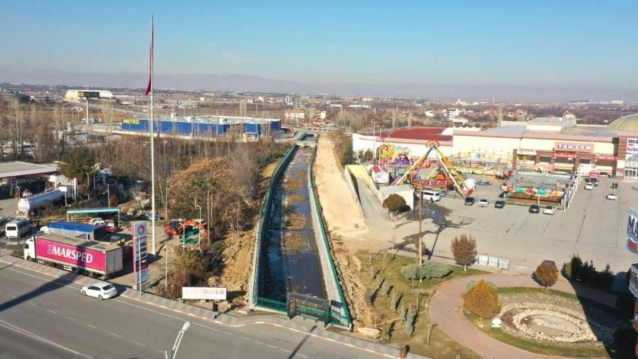 Malatya'da 23 yılda 405 bin 860 dekar tarımsal arazi sulamaya açıldı