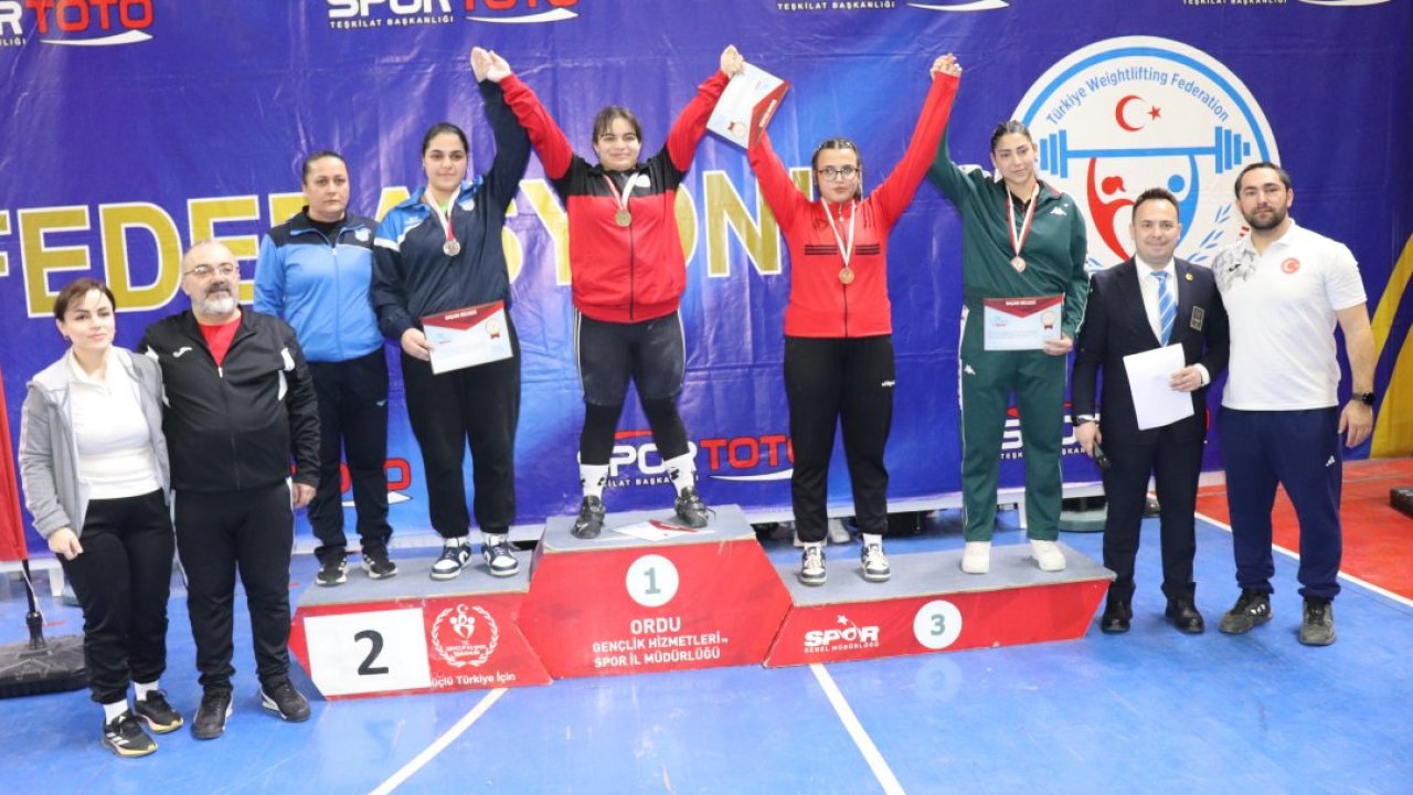 Ordu'da Genç Kızlar Türkiye Halter Birinciliği müsabakaları sona erdi