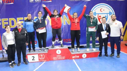 Ordu'da Genç Kızlar Türkiye Halter Birinciliği müsabakaları sona erdi 