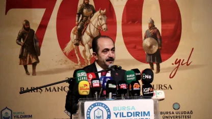 "Osmanlı'nın Kuruluşu ve Bursa'nın Fethi Sempozyumu" sürüyor