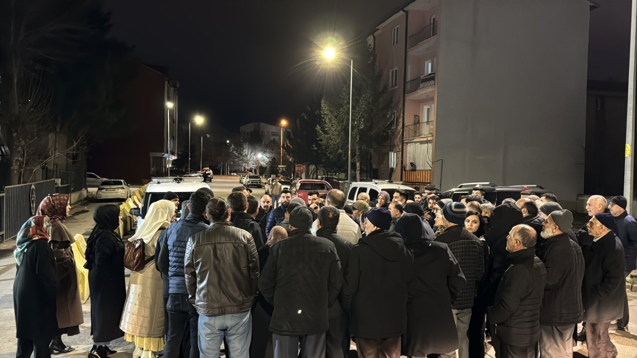 Sivas'ta umre vaadiyle dolandırıldığını iddia eden 125 kişi polise başvurdu