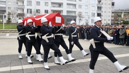 Trabzon'da kalp krizi geçiren polis memuru hayatını kaybetti