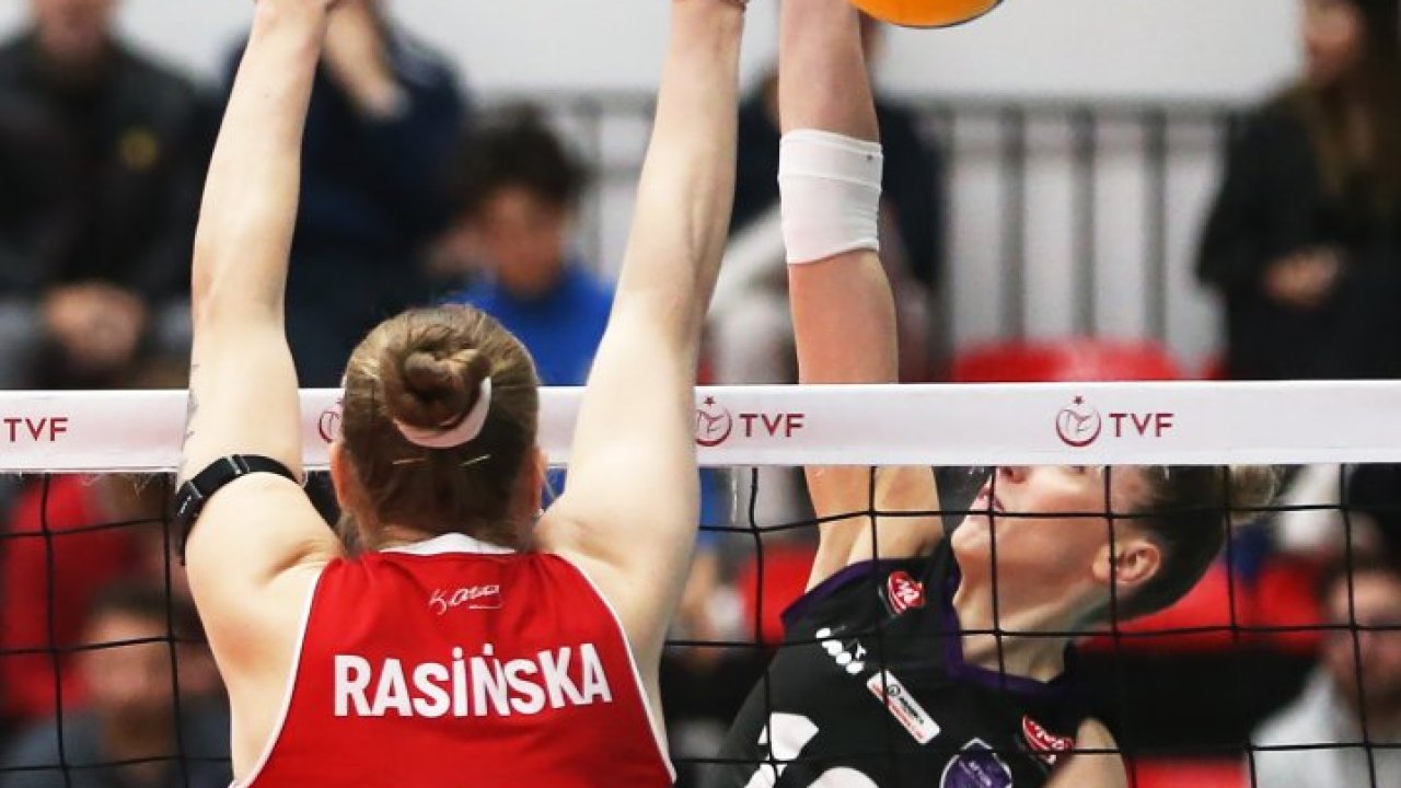 Voleybolda Kadınlar 1. Lig yarı final etabı, Alanya'da tamamlandı