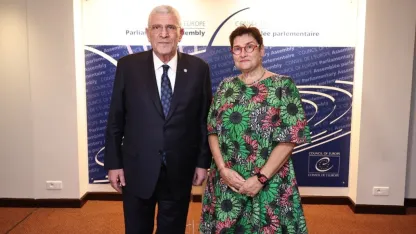 Dervişoğlu: "Ülkeye monarşi öneren akıl tasfiye edilmeli"