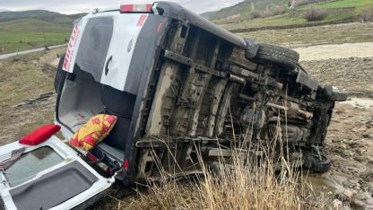 Muş-Bulanık yolunda feci minibüs kazası! Minibüs devrildi 16 yaralı