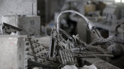 AA ekibi, ABD ve İsrail’in üç kez hedef aldığı İran Pasteur Enstitüsü’ndeki hasarı görüntüledi