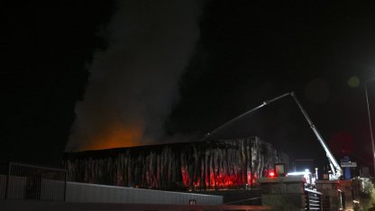 Ankara'da ilaç fabrikasında çıkan yangına müdahale ediliyor