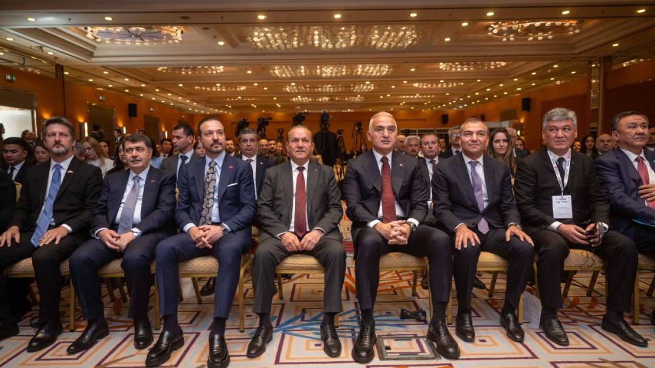 Bakan Ersoy, 7. Uluslararası Seyahat ve Turizm Dinamikleri Kongresi'nde konuştu: