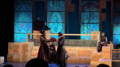 Bursa'da "Bernarda" oyunu sahnelendi