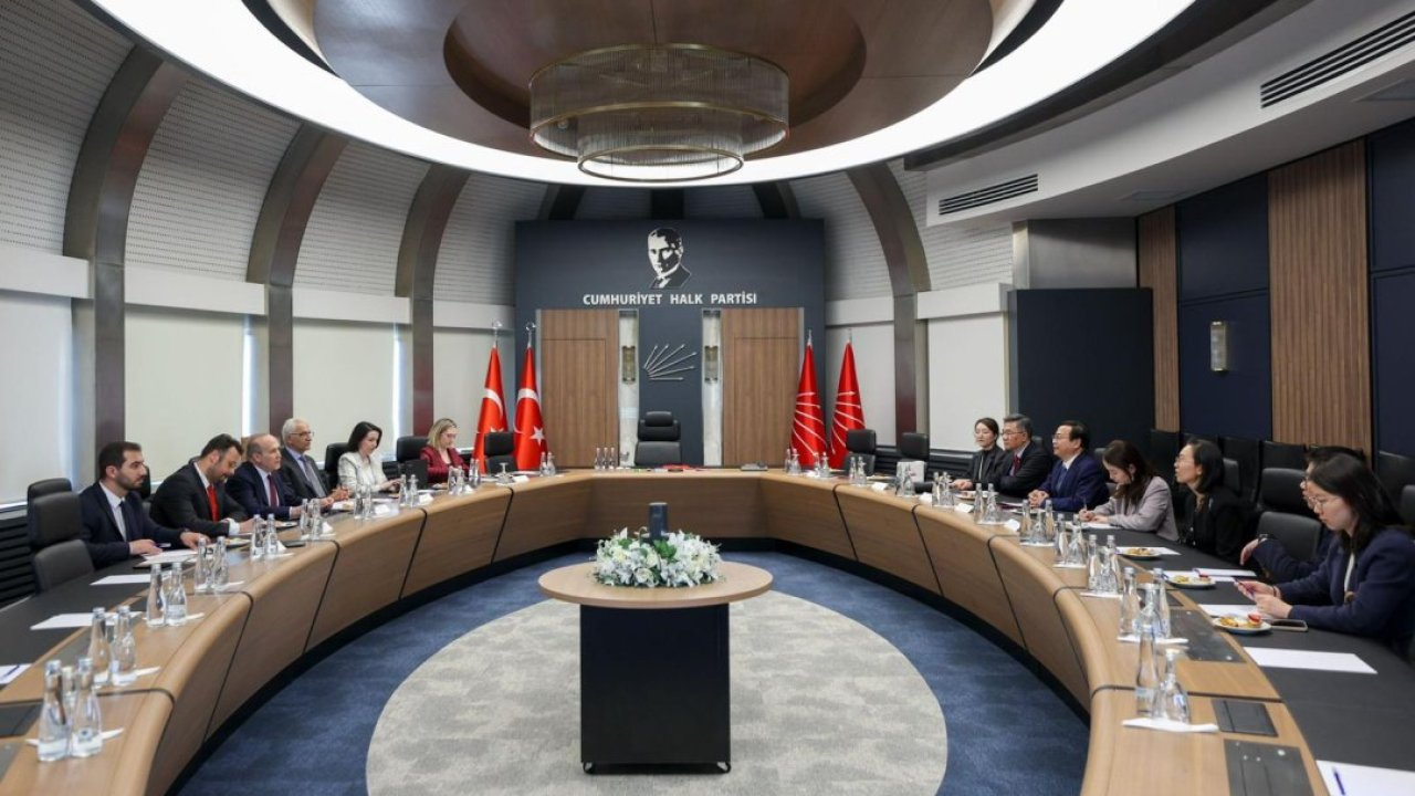 Çin Komünist Partisi heyetinden CHP'ye ziyaret