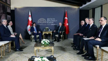 Cumhurbaşkanı Erdoğan, Gürcistan Başbakanı Kobakhidze ile bir araya geldi