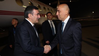 Cumhurbaşkanı Yardımcısı Yılmaz, Azerbaycan'ın başkenti Bakü'ye geldi