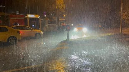 Edirne, Kırklareli ve Tekirdağ'da şiddetli sağanak yağışa teslim