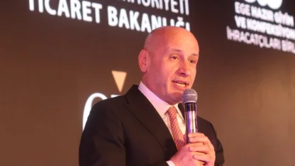 EİB Moda Tasarım Yarışması'nın kazananları ödüllerini aldı