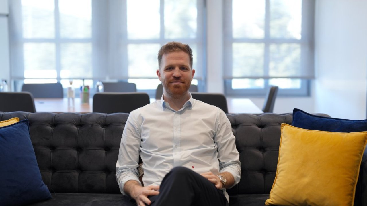 Fenerbahçe futbolcu maaşlarından yapılacak kesintilerle dezavantajlı çocuklara destek olacak