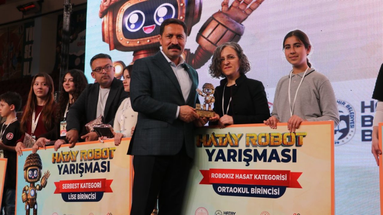 Hatay'da "2. Hatay Robot Yarışması"nda dereceye giren öğrenciler ödüllendirildi