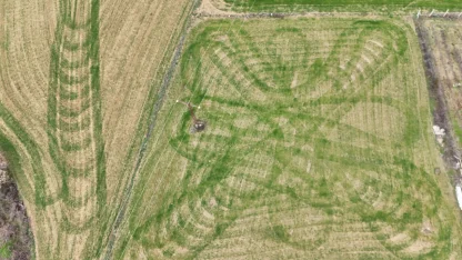 Isparta'da ekim yapılan tarlalarda oluşan desenler havadan görüntülendi