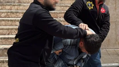 Konya'da bisküvi kutusuna uyuşturucu saklayan şüpheli tutuklandı