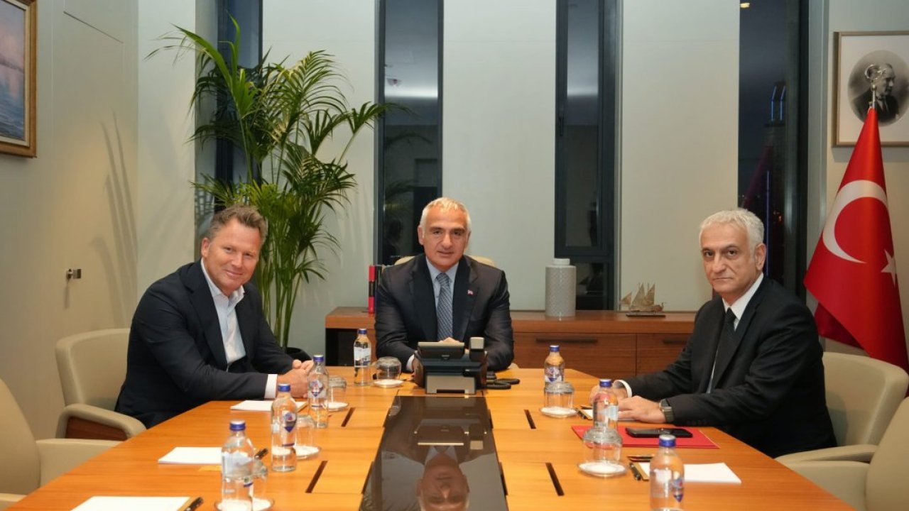 Kültür ve Turizm Bakanı Ersoy, Almanya ve İngiltere'deki tur operatörleriyle görüştü: