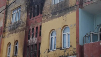 Mardin'de binada çıkan yangında dumandan etkilenen 4 kişi hastaneye kaldırıldı