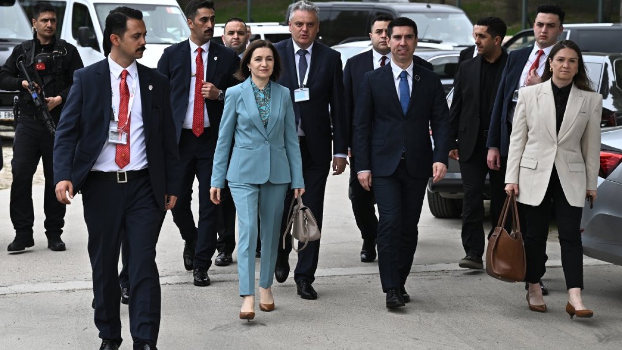 Moldova Cumhurbaşkanı Sandu'dan "Karadeniz bölgesinde barış" için işbirliği mesajı: