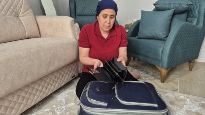 Muğla'da altınlarının sahteleriyle değiştirildiğini öne süren kadın, komşusu ve arkadaşlarından şikayetçi oldu