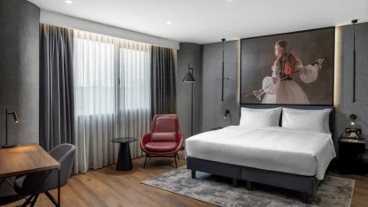 Radisson RED İzmir Point Bornova oteli hizmete açıldı