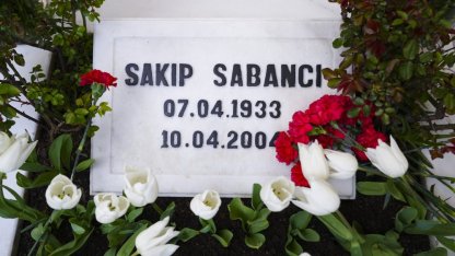 Sakıp Sabancı vefatının 22. yılında kabri başında anıldı