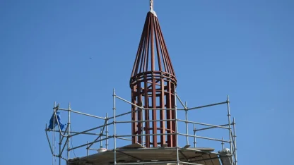 Şeyh Şüceaddin Camisi'nin tarihi minaresi "hafif külahla" tamamlandı