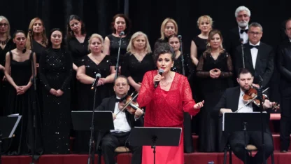 TRT korosu, KKTC Kurucu Cumhurbaşkanı Denktaş anısına Gazimağusa'da sahne aldı