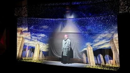 Türkiye turnesindeki "Firavunla Yüz Yüze" tiyatro oyunu, Kırşehir'de sahnelendi