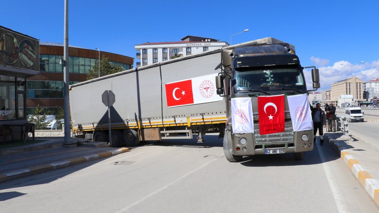 Türkiye'den tıbbi malzeme taşıyan 3 yardım tırı İran'a hareket etti