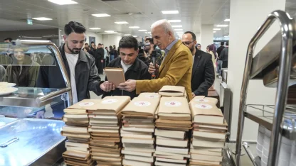 Ümraniye'de üniversite öğrencileri "Tatlı Niyetine Kitap" etkinliğinde buluştu