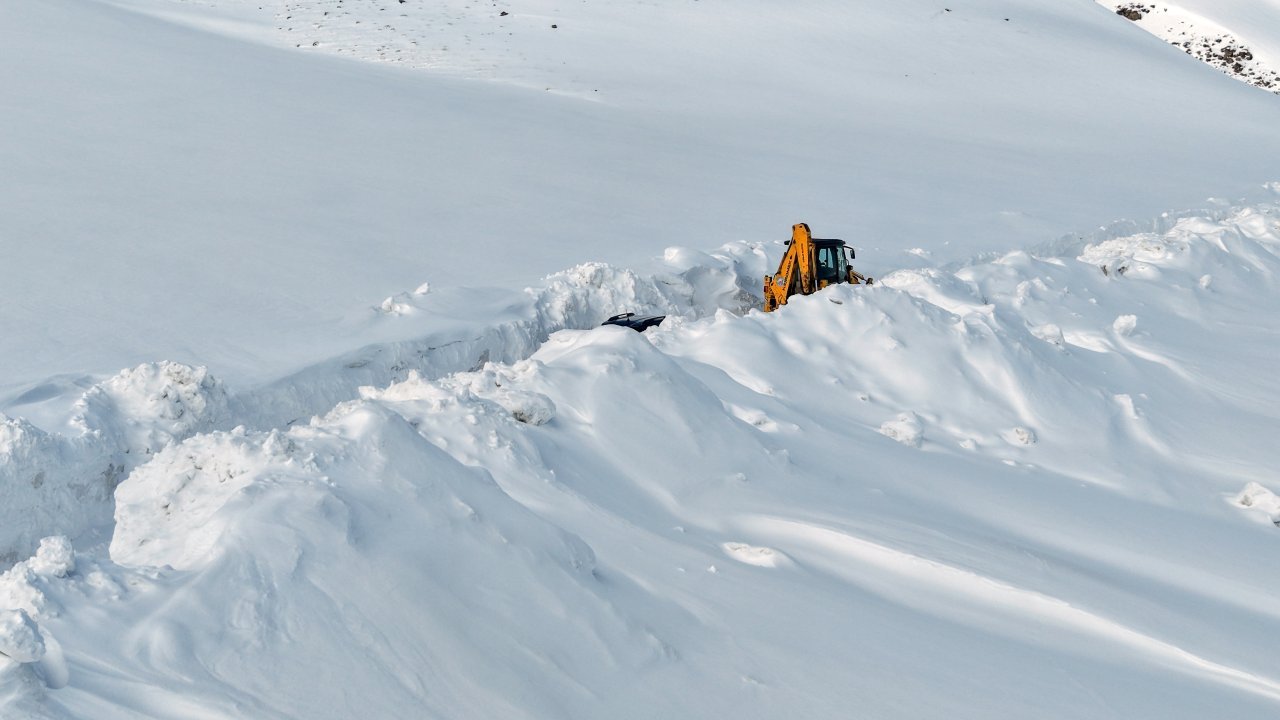 Van, Hakkari ve Bitlis'te kar etkisini sürdürüyor