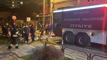 Eskişehir'de eğlence mekanında yangın büyük paniğe neden oldu