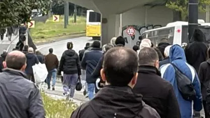 T1 Kabataş-Bağcılar Tramvay Hattı'nda teknik arıza! Seferler aksadı...