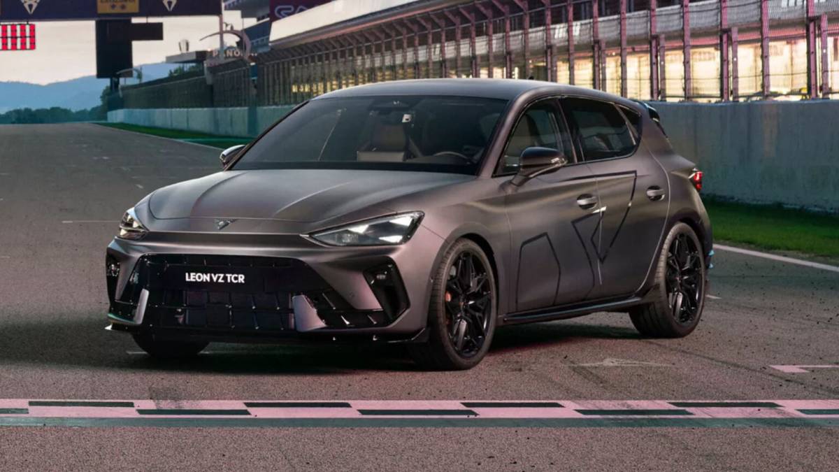 Cupra Leon VZ TCR görücüye çıktı: 321 beygirlik performans canavarı