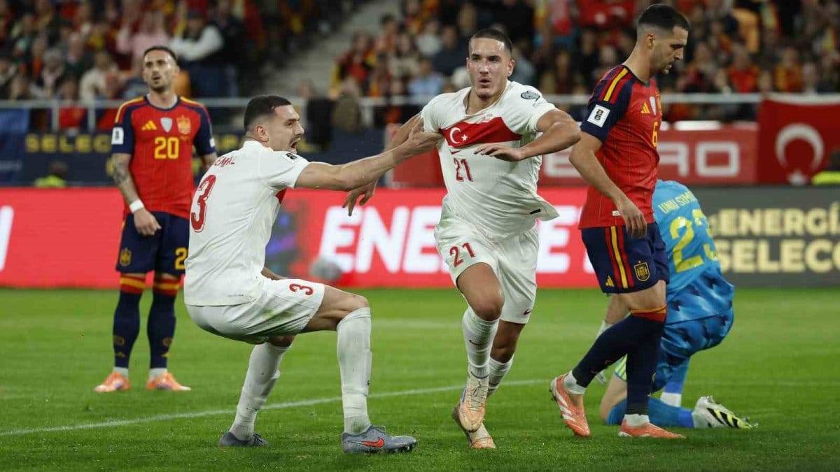 Türkiye rakibine İspanya'da ilkleri yaşattı