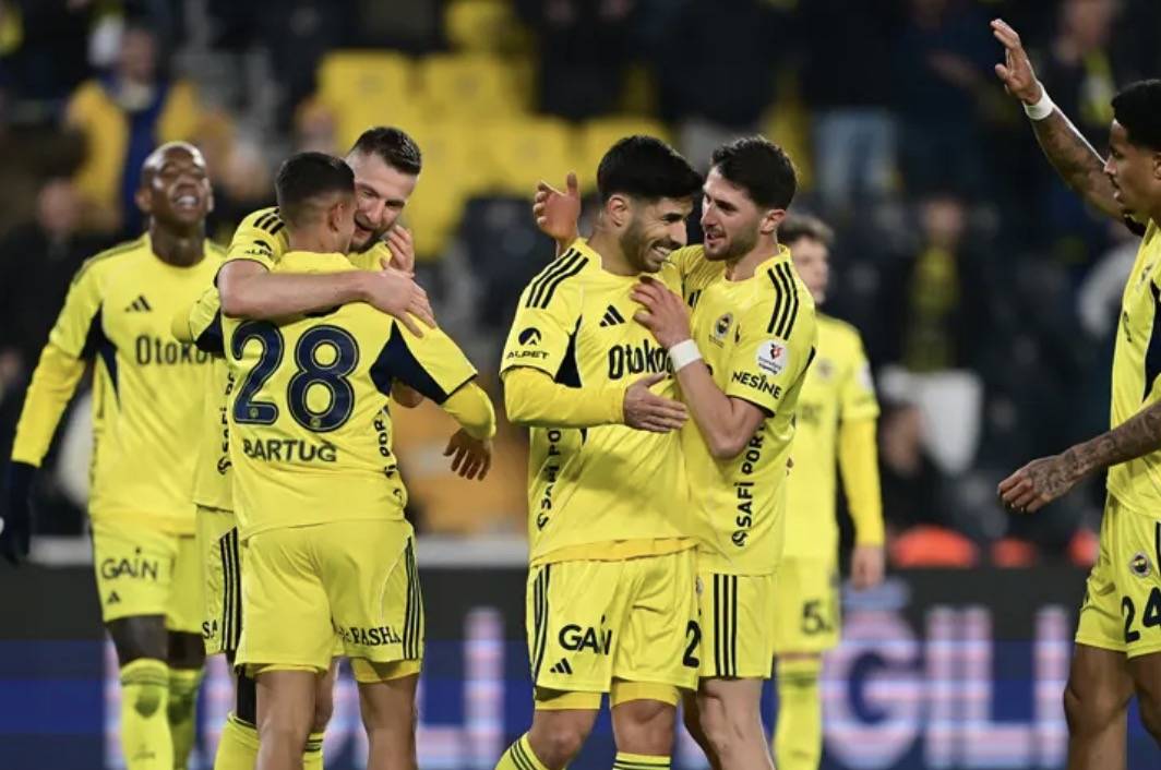 İnat tv FB BJK şifresiz izle. Taraftarium24 Selçuksports Fenerbahçe Beşiktaş canlı maç izle justin tv ATV