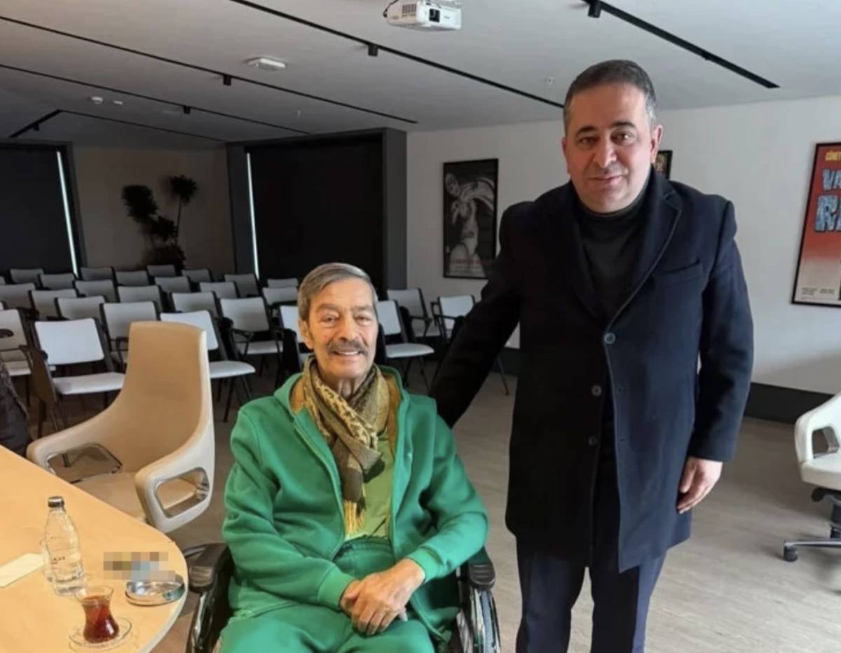 Efsane oyuncu Kadir İnanır'dan selam var