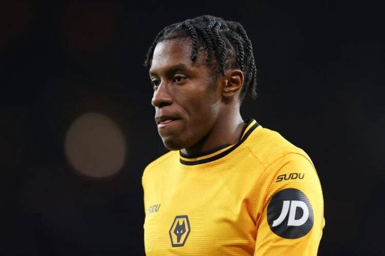 Beşiktaş transfer bombasını patlatıyor! Premier Lig'den orta saha geliyor